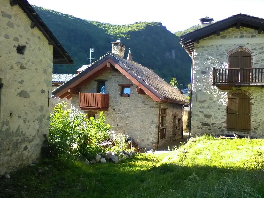 B&B L'Abric - Centro Storico Di Limonetto Limone Piemonte Exterior photo